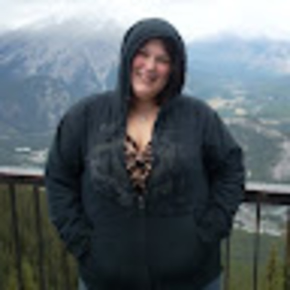 Meet your Posher, Rebecca - Picture 1 of 1